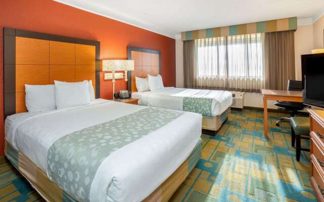 La Quinta Inn & Suites by Wyndham Seattle Sea-Tac Airport