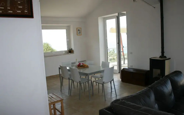 Holiday House in Cilento With Pool and sea View