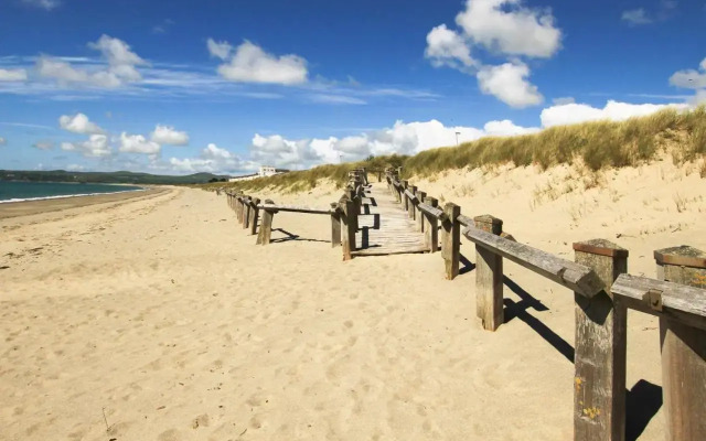 Brynbach at Brynhyfryd