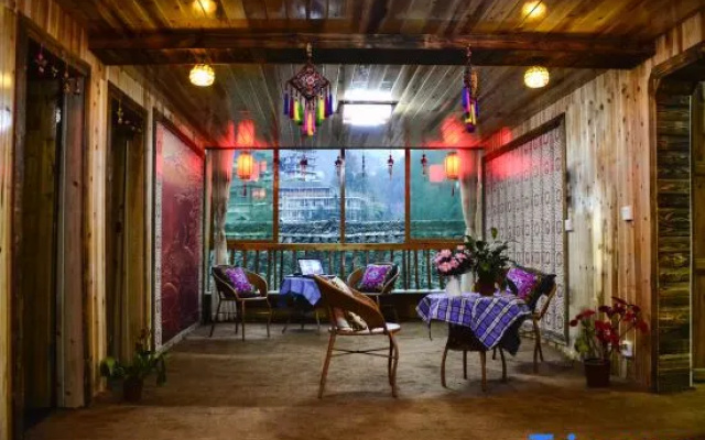 Xijiang Qianhu Miaozhai Maicheng Inn