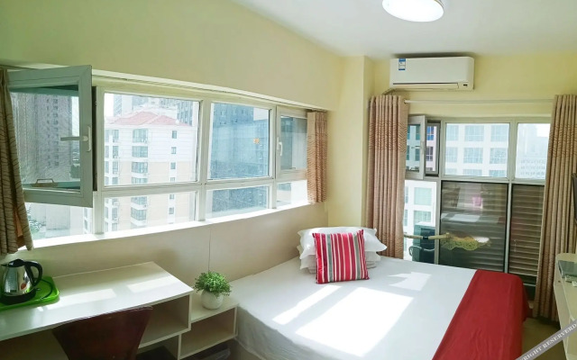 Weihai Jiaqi Hotel (Weihai high speed railway bus terminal store)