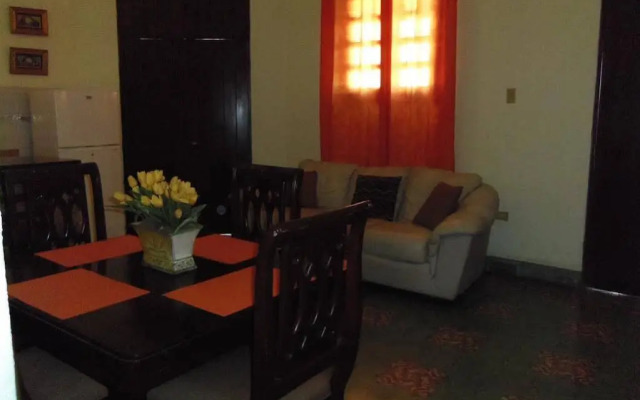 Class Colonial Aparta Hotel