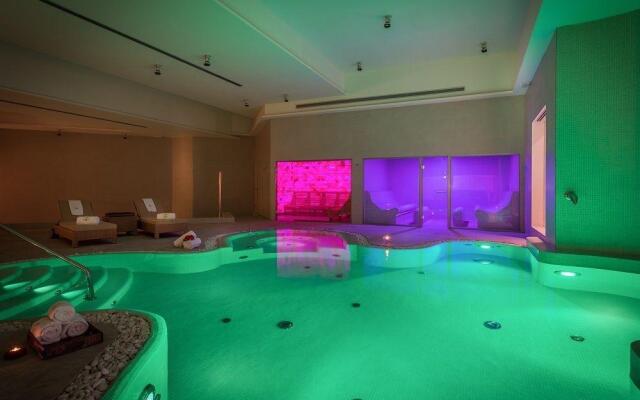 Healthouse Apartments