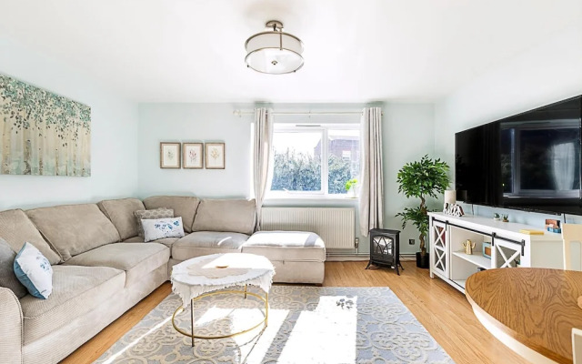 Quiet and Cosy 2-bed in Wimbledon