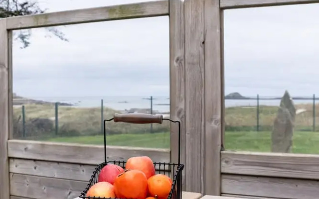 House in Ploudalmezeau With Garden & Terrace