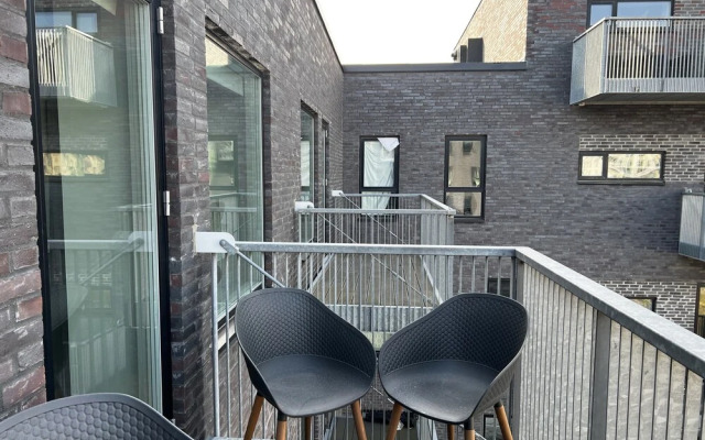 Bright and Spacious Apartment near metro station and a supermarket