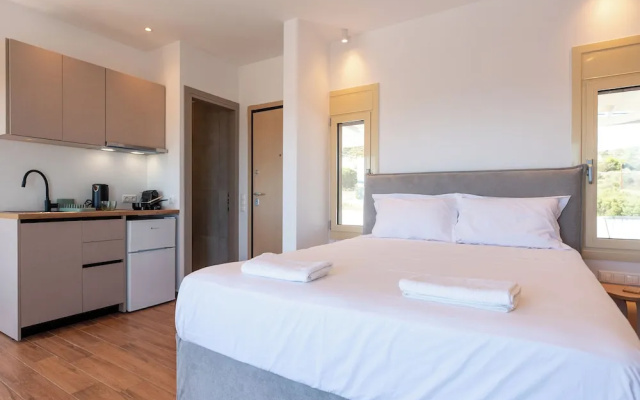 AeroHill Suites Near Athens Airport By SEM