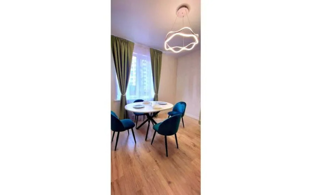 Логиновы. Апарт на Бисерском переулке, д. 5