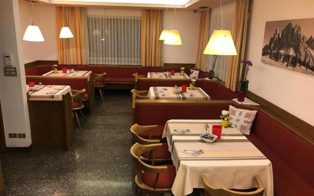 Tourist Hotel
