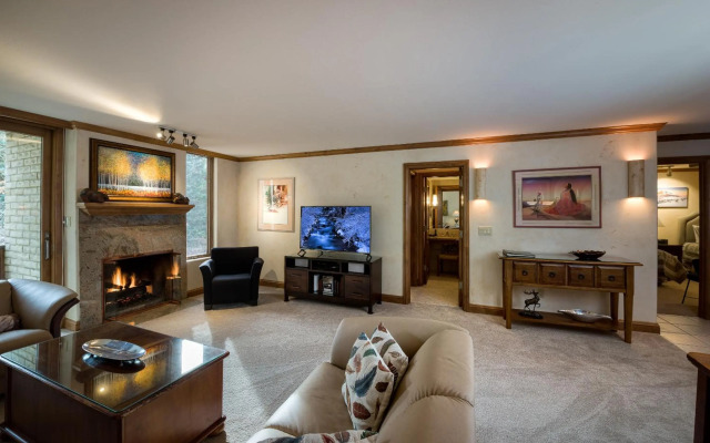 Vail's Mountain Haus