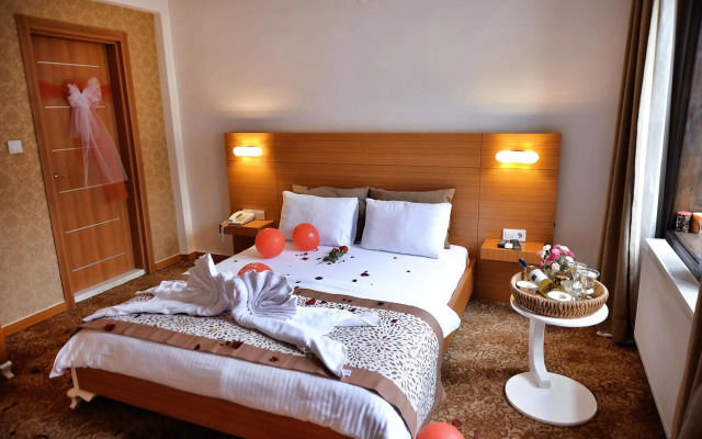 Uluhan Otel