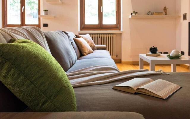 ALTIDO Spacious 2 BR Apt with Terrace in Cernobbio