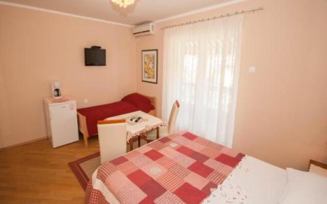 Rooms Nadica