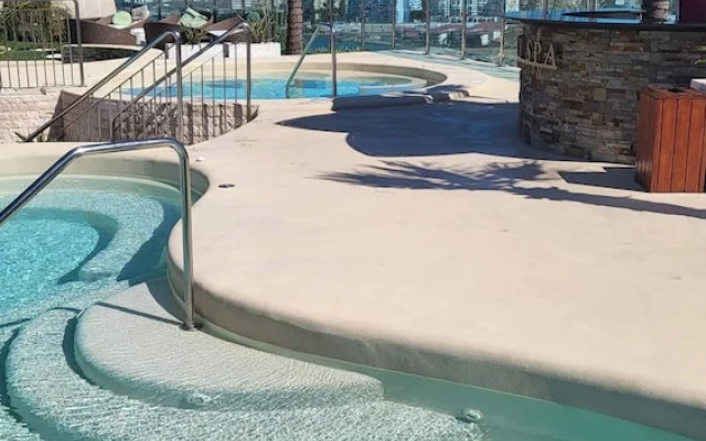 3 bed Ocean Spa Plaza Luxurious Flat