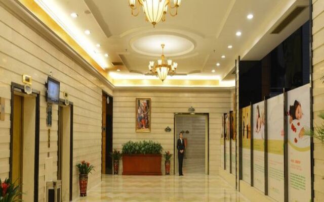 Vienna Hotel Xiangyang Zhongyuan Road