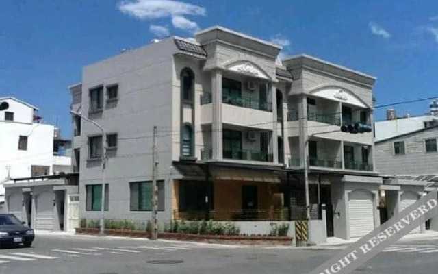 Sea Breeze Hostel