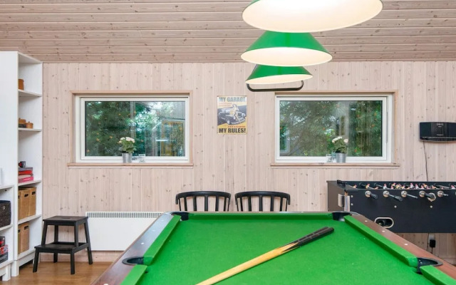 10 Person Holiday Home in Glesborg