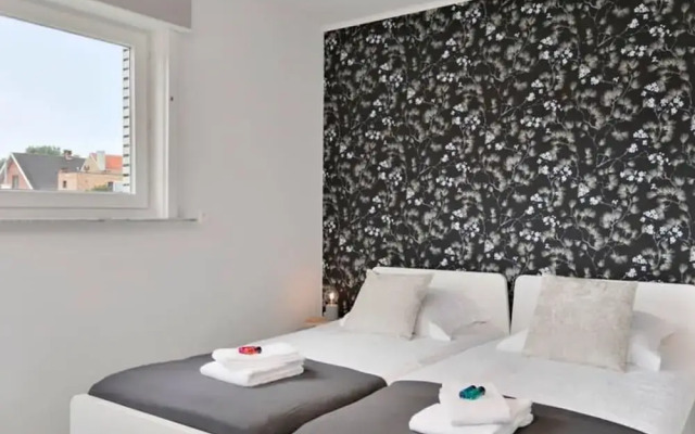 Spacious Bungalow With Garden Near the Beach sea