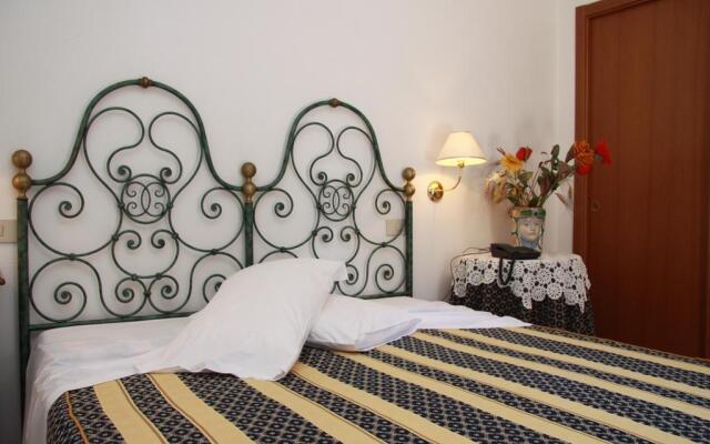 Taormina Garden Hotel