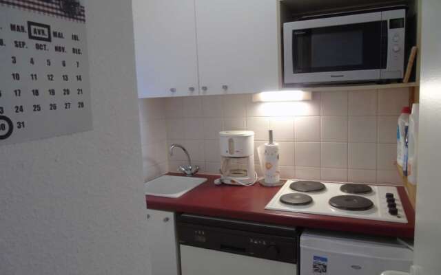 Lou Services Apartment M3-218 LSI 001