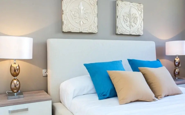 Villa Prestigia With Private Pool And Sea View