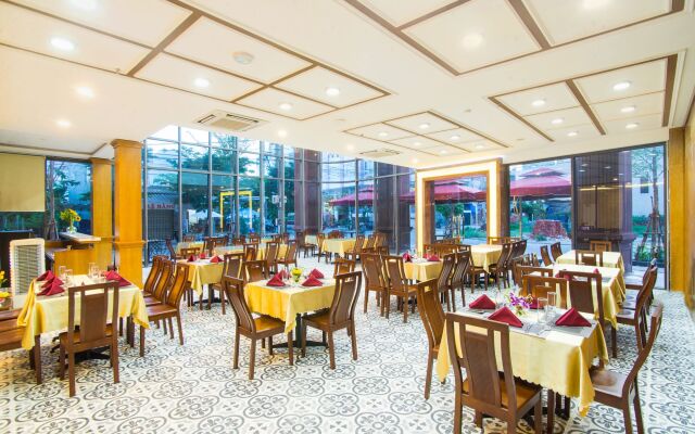 Ngoc Lan Hotel