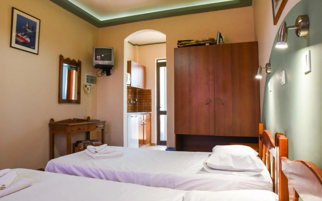 Chrysoula Hotel & Apartments