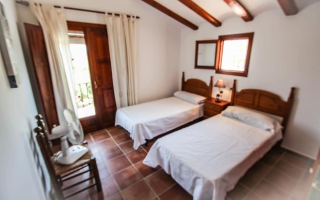 Finca Pere - panoramic hillside holiday house in Benissa