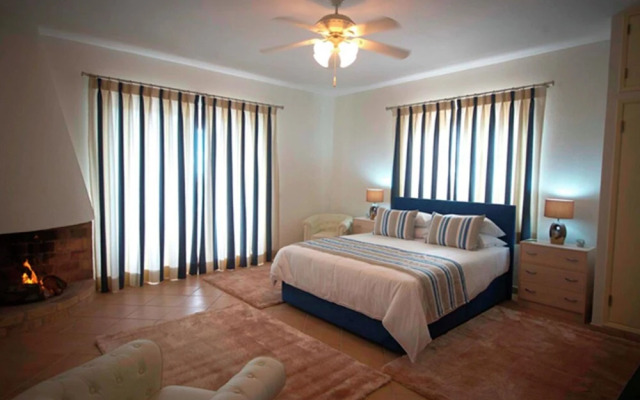 Fantastic Villa in Lagos With Swimming Pool