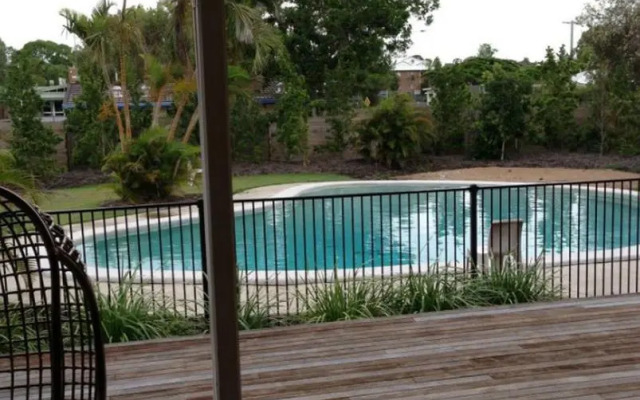 Flashpackers Hervey Bay Hostel