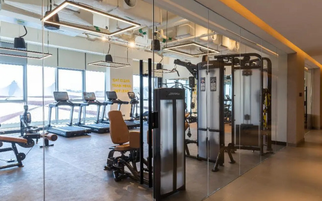 Отель Premier Inn Dubai Dragon Mart