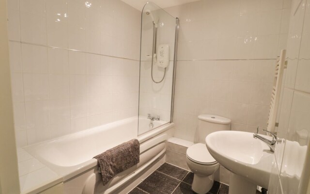 Apartment 1, 10 Marian y Mor