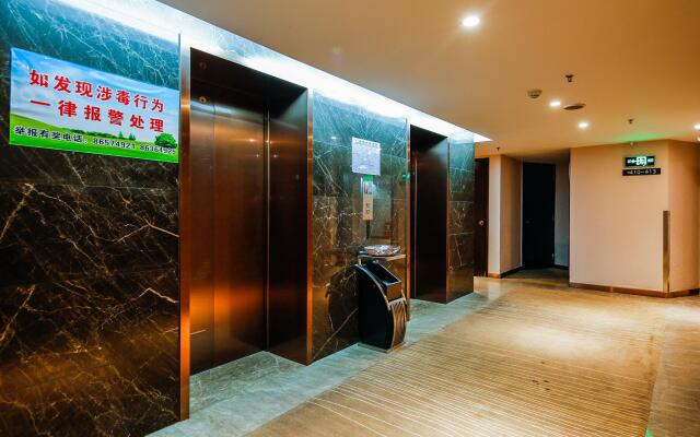 Insail Hotels (Guangyuanxincun Jingtai Pedestrian Street Guangzhou)