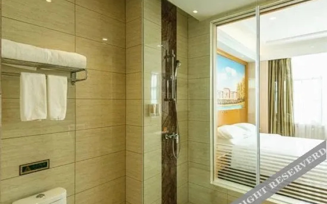 Vienna Hotel (Tianjin Five Avenues Youyi Road Cultural Center Subway Station)