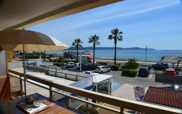 2 Piéces Clim Face a la plage vue Mer