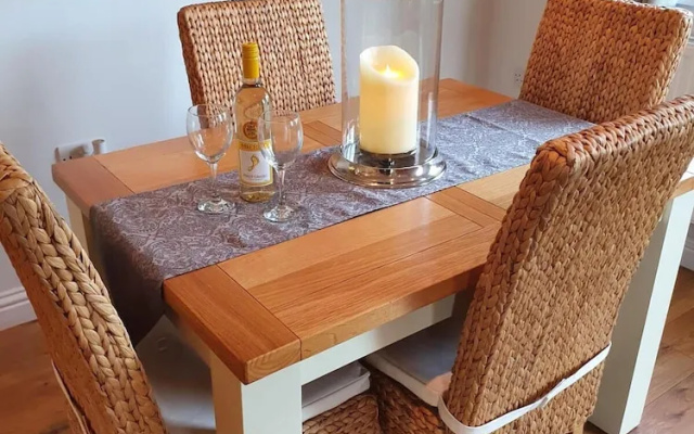 Stunning 2 Bedroom Pet Friendly Lodge
