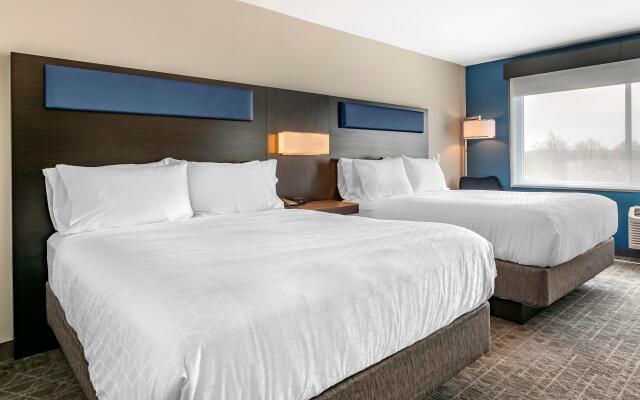 Holiday Inn Express & Suites Lancaster - Mount Joy, an IHG Hotel