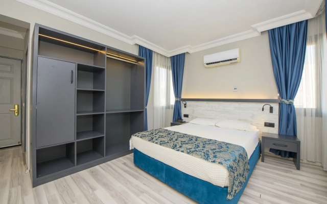 Golden Moon Hotel
