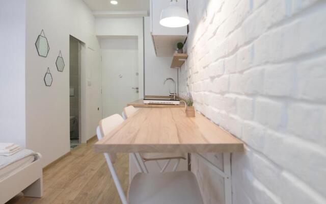 "D&M" Studio Apartments
