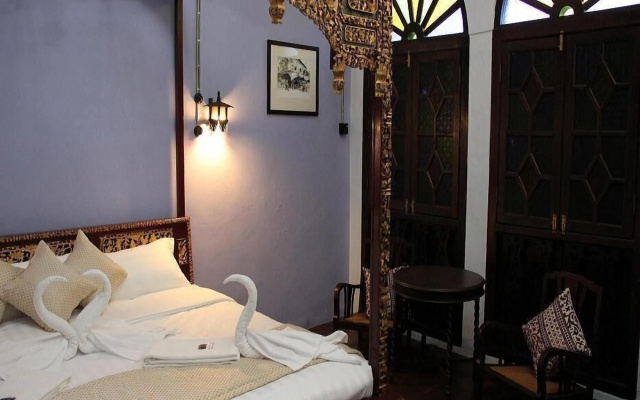 Kelantan House – Guest Rooms – George Town