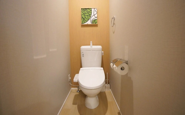 Koti Sopo Universal Bay 1 by Liaison