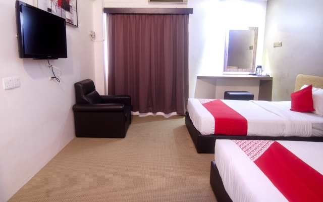 OYO 979 Hua Kuok Inn