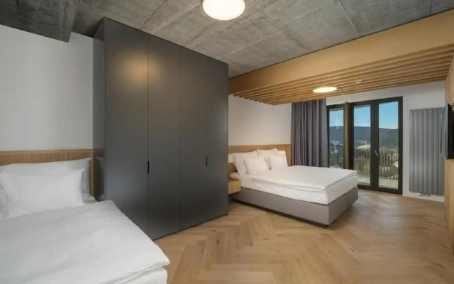 Apartment with balcony and with mountain view - Photo 3