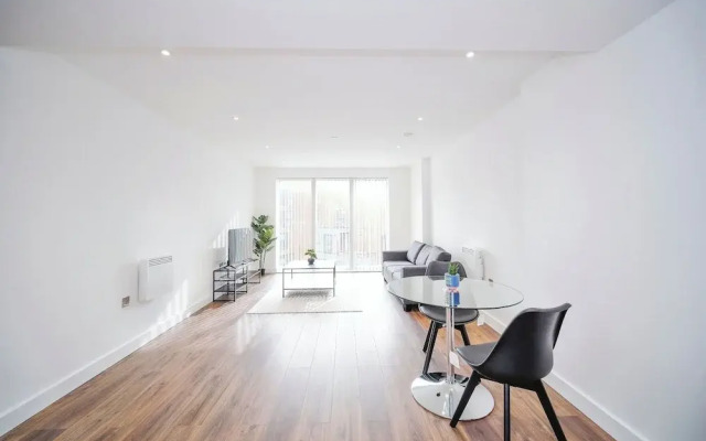 Modern Luxury Grand Exchange Bracknell