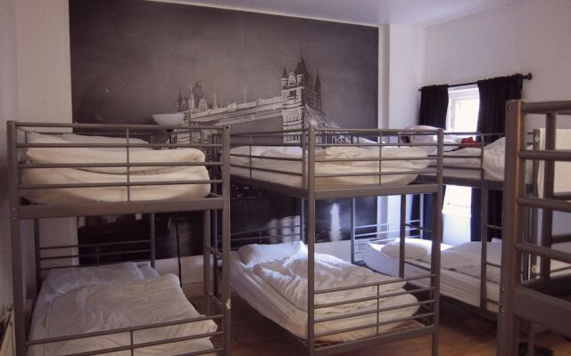 The Horse & Stables - Hostel
