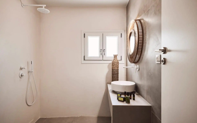 Serenity Suite Milos