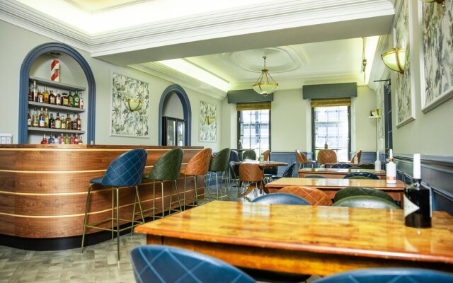 The Woodside Hotel, Aberdour. Exclusive Use