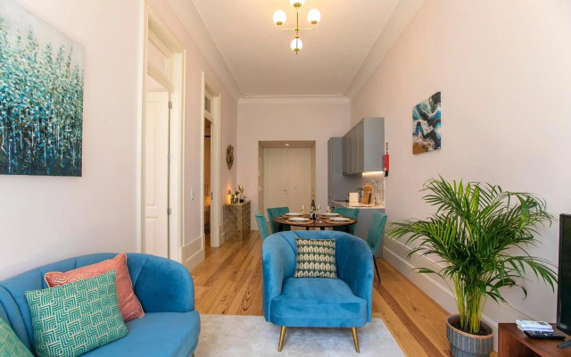 LovelyStay - 2BR Flat with AC in Duque de Loulé