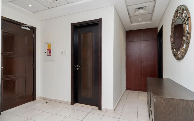 Lux BnB 1BD Discovery Gardens