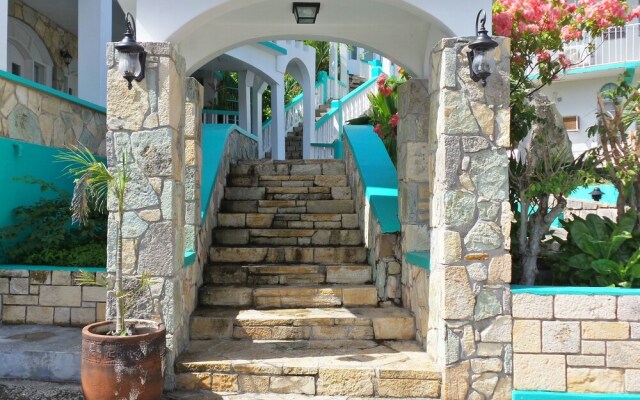 The Apartments At Jolly Castle